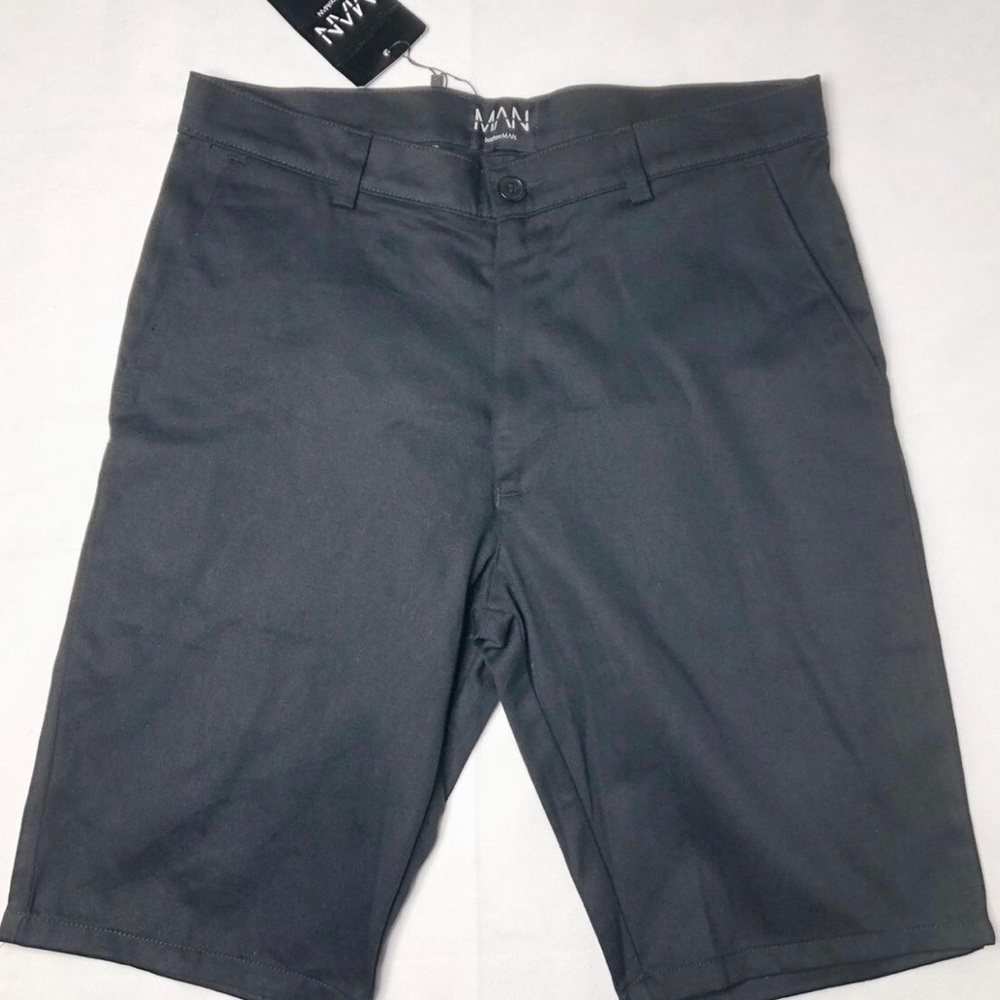 boohooman black slim fit chino short